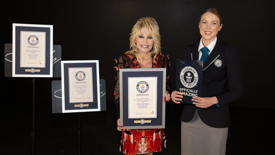 dolly_parton_and_gwr_adjudicator