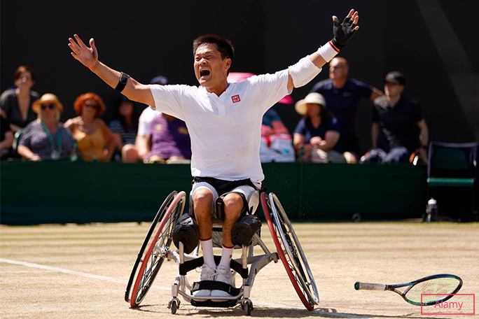 Shingo Kunieda with his arms wide open